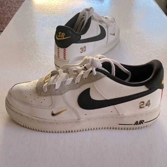 NIKE Air Force 1 Low Ken Griffey Jr. and Sr. Size 7 Y and about 8.5 Women’s - Picture 3 of 6
